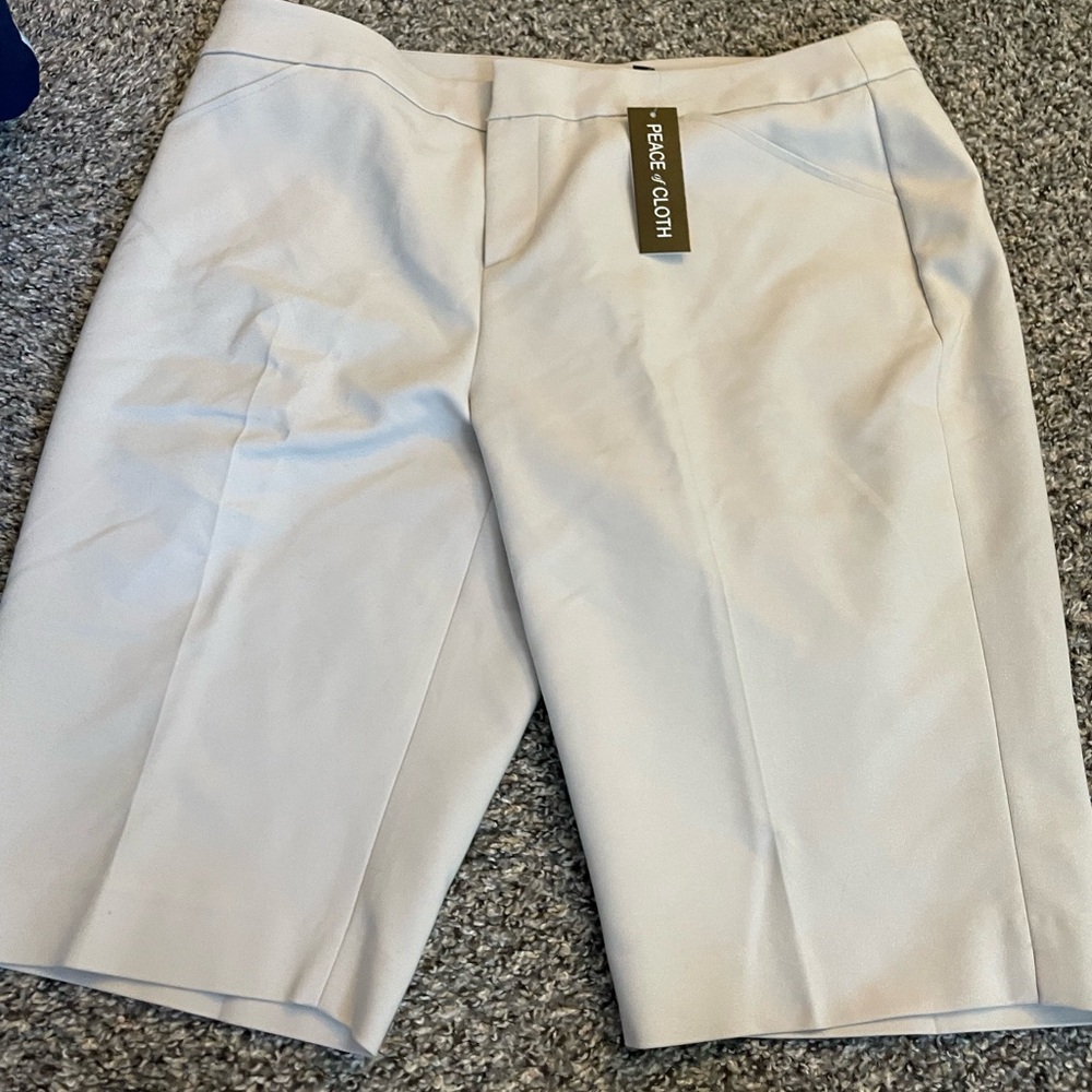 Womens ivory shorts size 16 peace of cloth Bermuda shorts new nwt